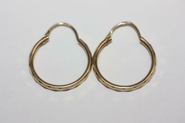 Fine 14K Yellow Gold Round Diamond-cut pattern 18mm Hoop Earrings 1.3 grams - £68.72 GBP