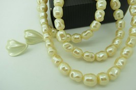 VTG Avon Fashion Hues Long Necklace Pierced Earrings Set Cream  52&quot; Long New! - £12.77 GBP