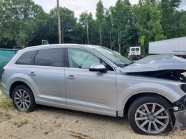 2017 2024 Audi Q7 OEM Satellite Silver Metallic Rear Spoiler  - $9,226.78 MXN