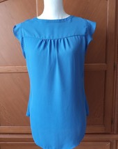 New York And Company Womens Top Sz M Blue Cap Sleeve Pleated Lightweight... - $14.83