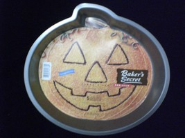 Halloween Baker&#39;s Secret Jack O Lantern Pumpkin Cake Pan/Mold - £11.27 GBP