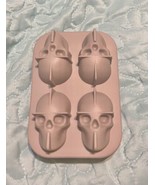 Halloween Skull Ice Cube Tray Mold - $13.71 CAD