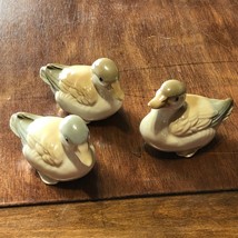 Vintage Homco Japan Porcelain Ducks lot of 3 Small 3&quot;x4&quot; Collectibles Home Decor - £19.18 GBP