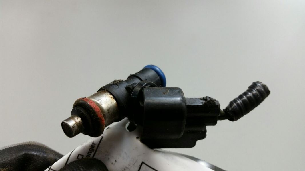 Fuel Injection Injector 6 Cylinder Fits 09-12 Ford Escape OEM - $13.96