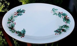 Distinctively Lefton Christmas Holly Berry Ceramic Serving Platter 2000 CFC13228 - £54.90 GBP