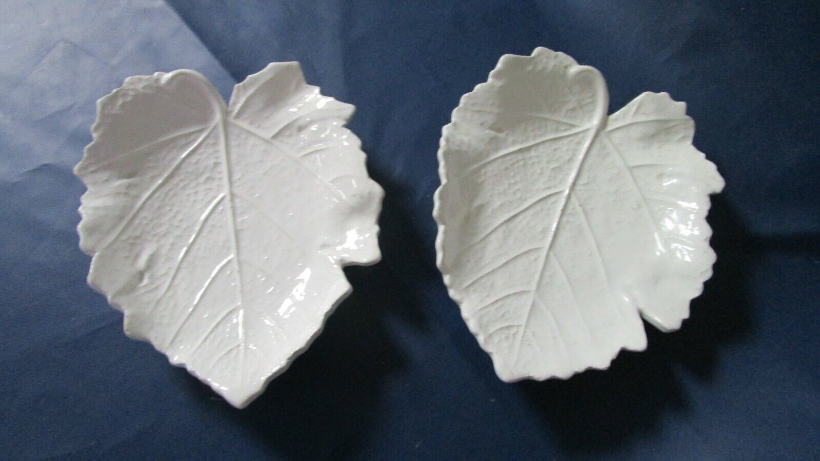 Primary image for COSTA POTTERY ITALY PAIR OF DISHES LEAF SHAPED 7"