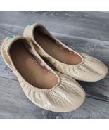 Tieks by Gavrieli Patent Leather 9 Cream Ballet Shoes Slippers Fold Flats - $77.11