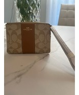 Coach Corner Zip CS602 Wristlet In Signature Canvas Khaki New W/original... - $60.30 CAD
