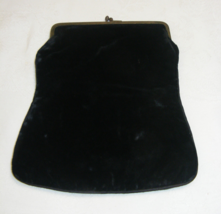 Vintage Black Velvet Cloth Clutch Handbag Fold Over Metal Snap Closure - $556.84 MXN