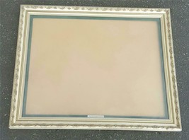 Beautiful Wooden Artwork Frame - Built In Matte - Vgc - Beautiful Details - £54.49 GBP