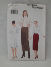 90&#39;s Era Easy Vogue Pattern 9572 ~ Tapered Skirts ~ 3 Variations ~ Size ... - £8.56 GBP