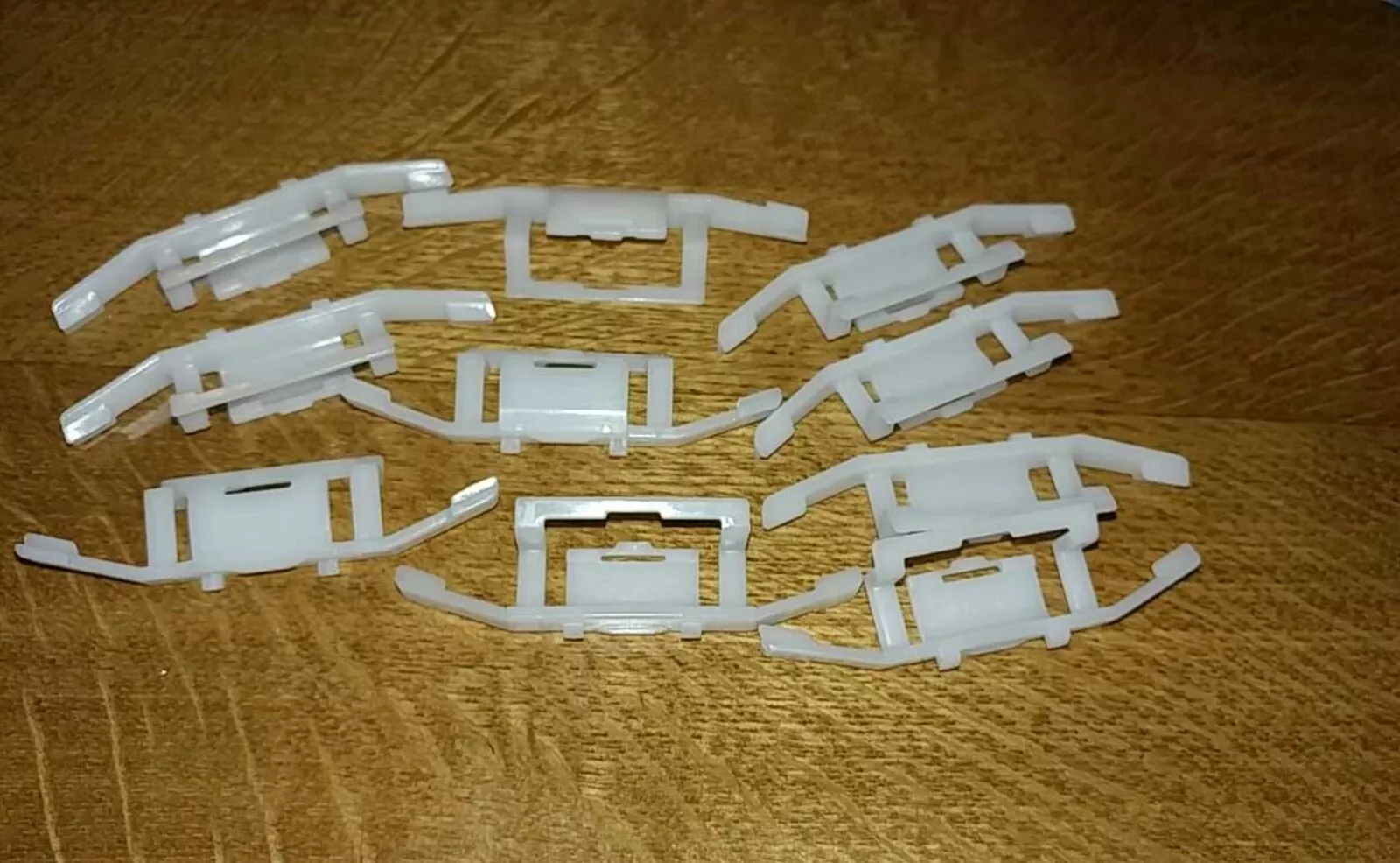 Mitsubishi Pajero/Montero 00-2015 Roof molding clips (10pcs) - $80.89 CAD
