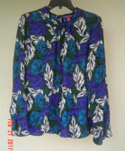 Nwt Vince Camuto Blue Floral Career Blouse Size M $89 - £55.63 GBP