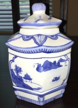 Vintage Asian Chinese Urn Porcelain Blue and White with Lid 6in Tall - $6.99