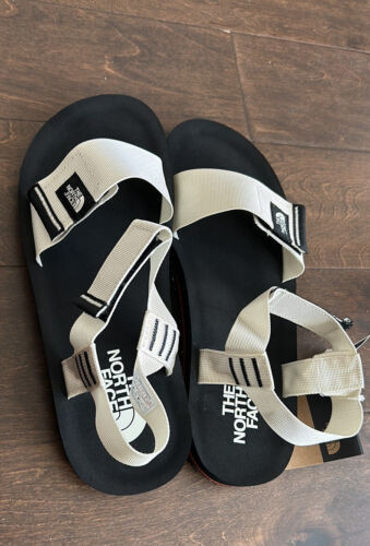 Man's Sandals The North Face Skeena Sandal Sz 11 Black Beige New - $69.99