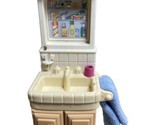 Fisher Price Loving Family Dollhouse Bathroom Family  with Towel  Door o... - $6.53