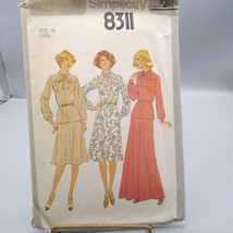 Vintage Sewing PATTERN Simplicity 8311, Misses 1977 Dress or Top and Skirt - $12.60