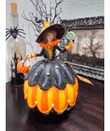 Whimsical Ghoulish Halloween Orange Witch Girl Pumpkin Candy Figurine 9.5&quot; - €42,68 EUR