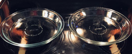VTG Pyrex 209 Clear Glass Rim 9 In Pie Plates #2 Plates- - $18.94
