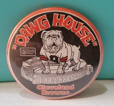 Vintage Cleveland Browns Dawg House Stadium 1980s Button Pinback Pin Football  - £14.78 GBP