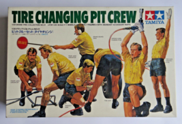 Tamiya 1/20 Scale F-1 Tire Changing Pit Crew NOS #20031 Open Box Japan - £27.96 GBP