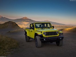 Jeep Gladiator 2024 Poster 18 X 24 #CR-A2-1565619 - $29.95