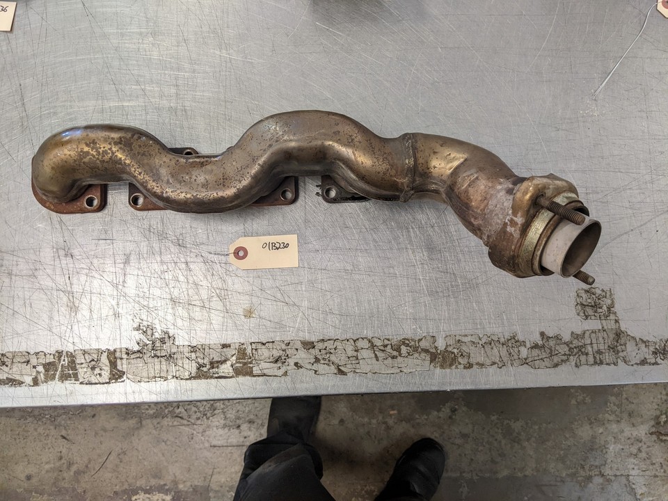 Left Exhaust Manifold For 04-06 BMW X5  4.4 7525077 - $147.56