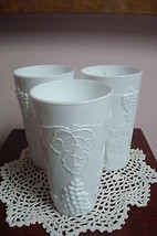 Indiana Colony Harvest Milk Glass 4 Paneled Tumblers / 3 footed cup/grapes 7PCS - £66.28 GBP