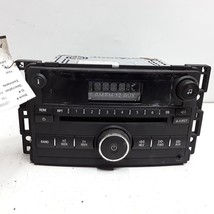 06 07 Saturn Ion, view, AM/FM CD radio missing display cover OEM 15850680 - £38.83 GBP