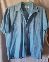 VTG Men Dress Shirt L Manhattan 16-16.5 Blue Short Sleeve Button-Up Dura... - $15.99