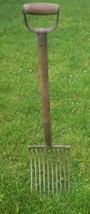 Primitive 10 Tine 43&quot; Farm House Decor  Cast Iron Pitchfork Hay Rake - £118.70 GBP