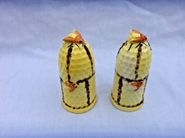 Bees Beehive Salt &amp; Pepper Shakers Vintage Norcrest H-86 Unused - £15.78 GBP