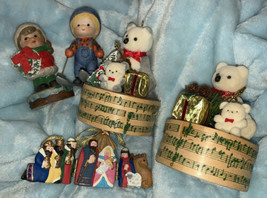 Lot Of Christmas Ornaments Enesco Hallmark Bear Containers More - £20.44 GBP