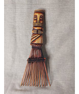 Vintage African Tribal Comb With Hand Carved Handle - $1,925.20 MXN