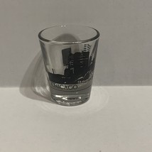 Vintage Souvenir Chicago Shot Glass Illinois Skyline - £3.99 GBP