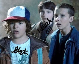 Millie Bobby Brown &amp; Gaten Matarazzo Signed Poster Photo 8X10 Rp Autographed - £15.72 GBP