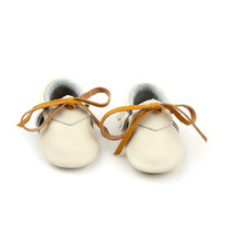 Starbie baby shoes white Ivory toddler shoes toddler moccasin shoes oxfords - £8.01 GBP