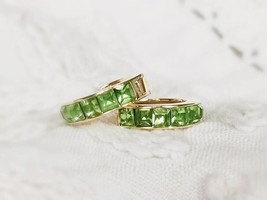 2Ct Princess Cut Green Peridot Huggie Hoop Women Earrings 14K Yellow Gold Plated - £119.06 GBP