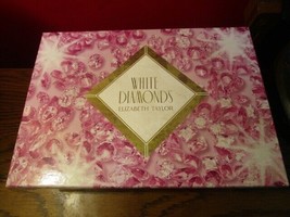 Elizabeth Taylor White Diamonds set eau de perfume, perfume and body lotion - £43.52 GBP