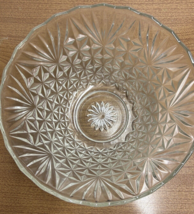Vintage Anchor Hocking Punch Bowl Arlington BOWL ONLY Clear Starburst Scalloped - £21.53 GBP