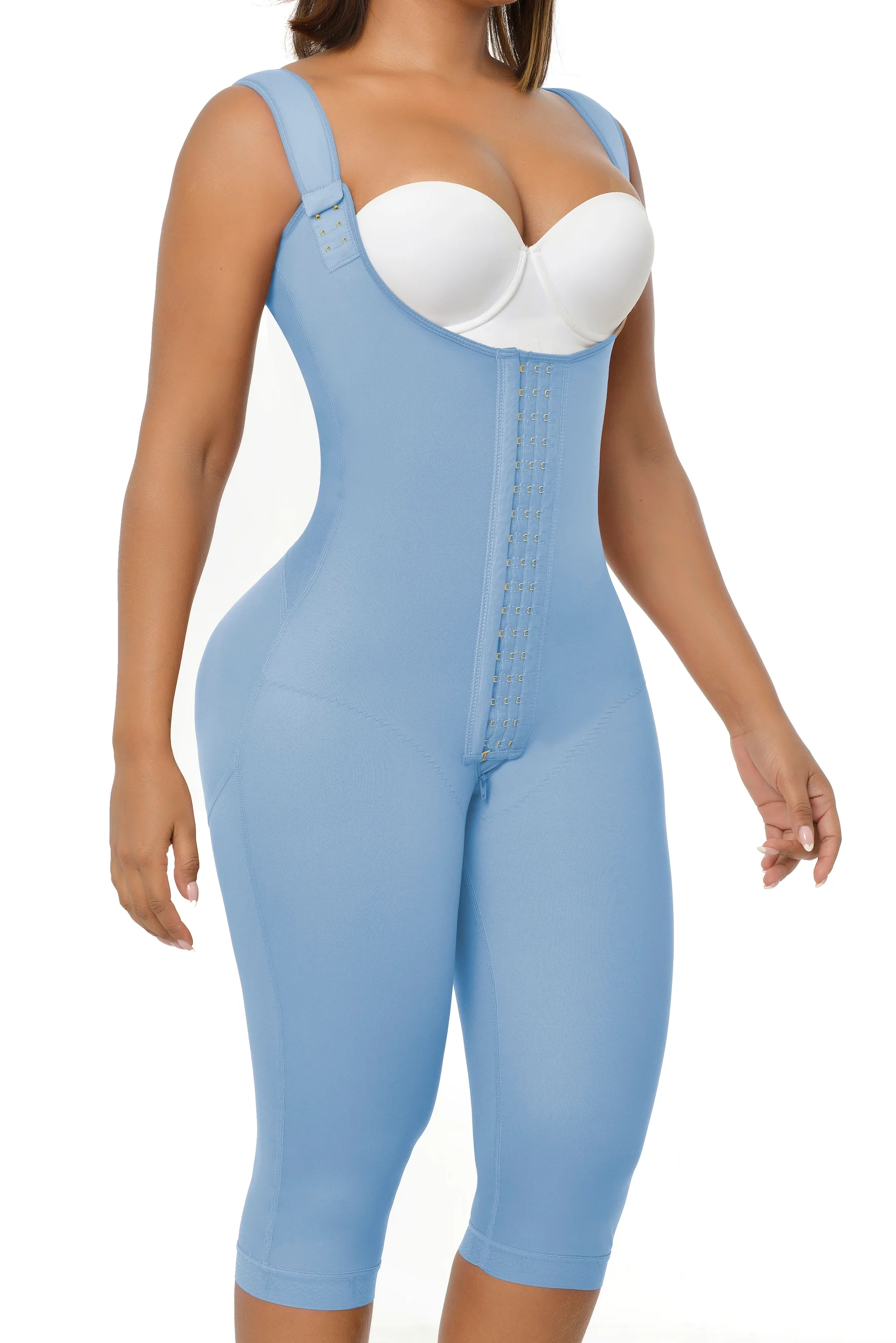 8021medicalgarment 077d732b 682d 45e7 90ad 7018beb91448  1  thumb200