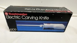 Toastmaster White Electric Carving Knife #6109 Stainless Steel Blades New - $19.75