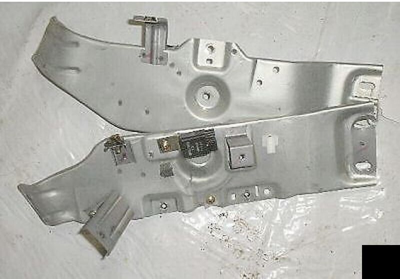 1992 Dodge Stealth Mitsubishi 3000 GT Dashboard Mounts - $4.88