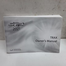 2021 Chevrolet Trax Owner&#39;s Manual Original [Paperback] Chevrolet and Ch... - £32.98 GBP