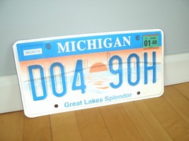 Michigan License Plate Great Lakes Splendor #DO4 9OH - $110.22 MXN