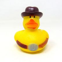 Cowboy Rubber Duck 2 inch Horseshoe Buckle Western Hat Ducky Squirter Jeep - $8.92