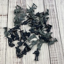 Toy Soldiers Lot Plastic Mixed Blue Gray - £8.17 GBP