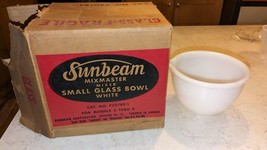 Vintage ~Sunbeam Mixmaster  Model #3 Thru #9 Small Milk Glass Bowl W/ Sp... - £47.47 GBP