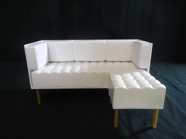 Rainbow High Dollhouse Furniture White L-shape Couch Sofa MGA 2021 - £13.95 GBP