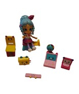 Shopkins Happy Places Paige ✏️ Pencil 3&quot; Doll Includes Accessories - $184.89 MXN